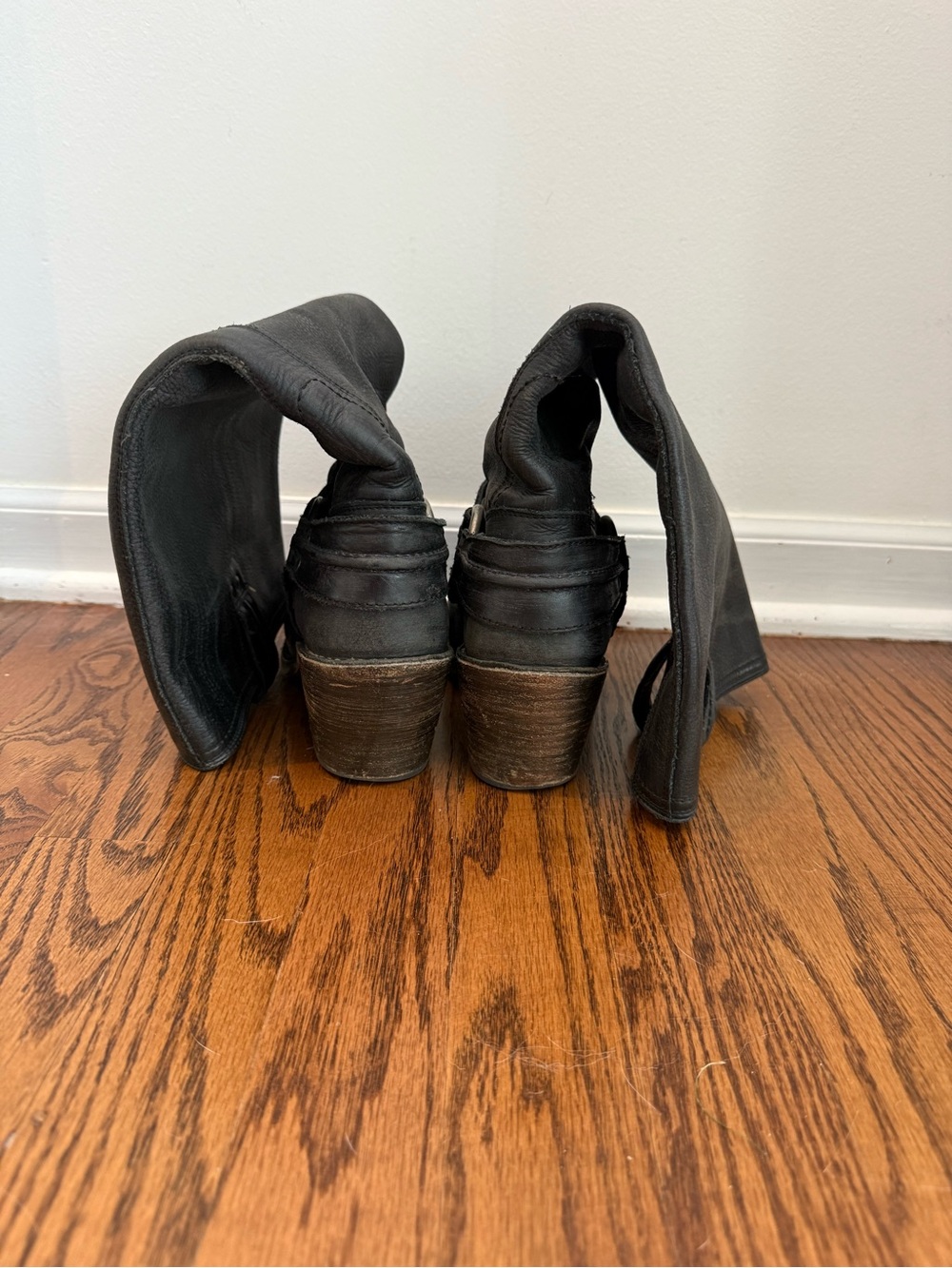Frye Carmen Tall Riding Harness Boots Black 9 women’s leather moto - Picture 3 of 8